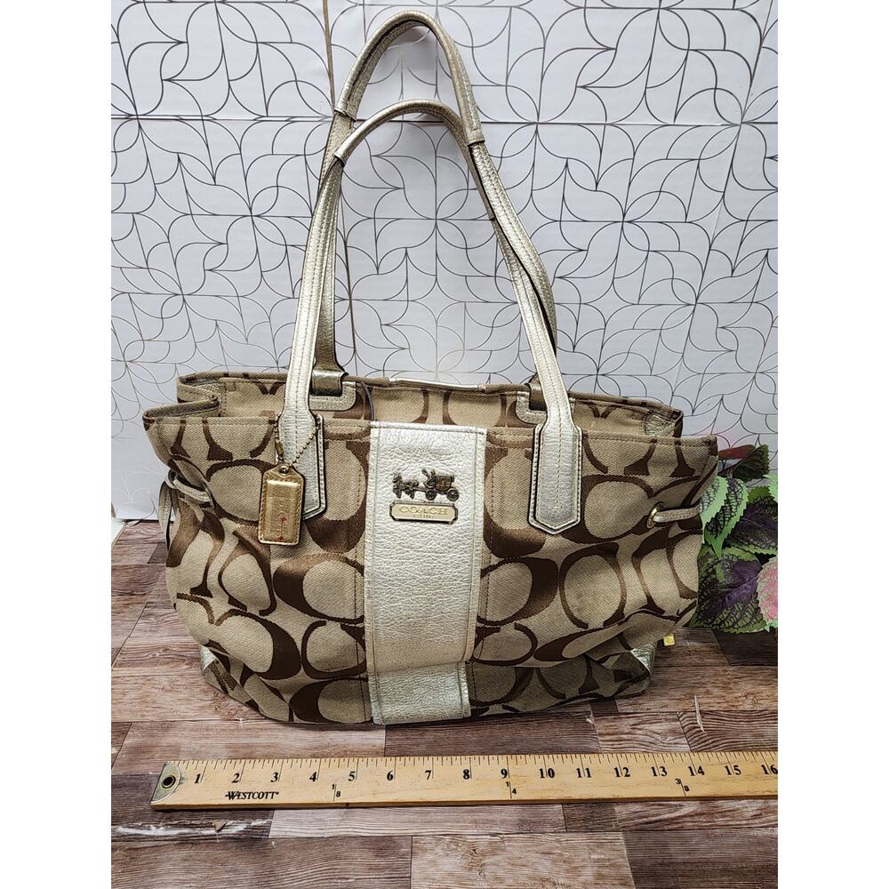 COACH Chelsea Stripe Signature Charlie SHOULDER BAG Tote Leather Stripe READ